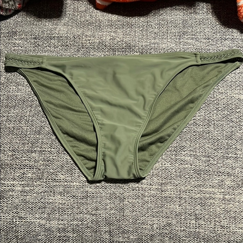NWOT Sincerely Jules Olive Green Women's Swim Bottom